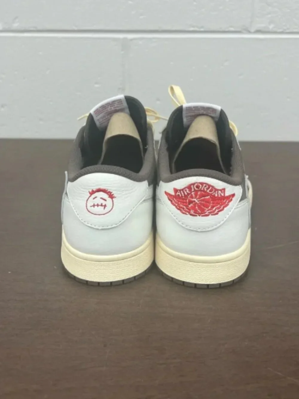 Jordan 1 Low Travis Scott Mocha